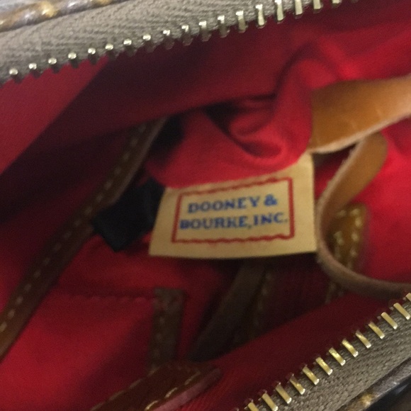 Dooney and bourke purse - Picture 4 of 4